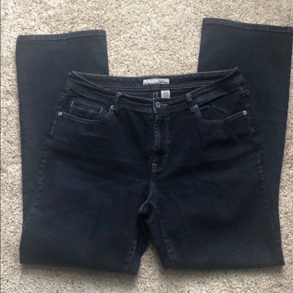 Chico’s Platinum Dark Wash Stretch Denim Reg Fit